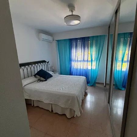 شقة Beachfront With Sea Views, Pool, Parking إل كامبيلو